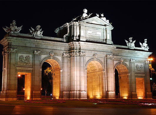Puerta de Alcal | Foto de Hermenpaca (Flickr)
