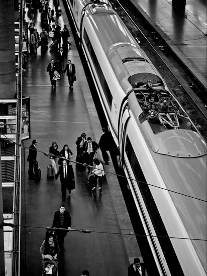 Estación de Atocha en blanco y negro | Foto de Alex Berlin (Flickr)